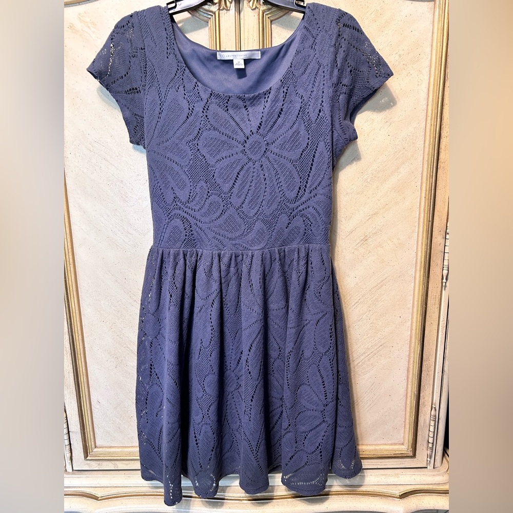 Lauren Conrad Gray Floral Crochet Lace Overlay Short Sleeve Dress